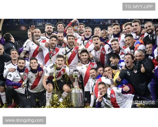 世纪最强阵容足球明星汇聚巅峰对决展现无与伦比的足球魅力与激情